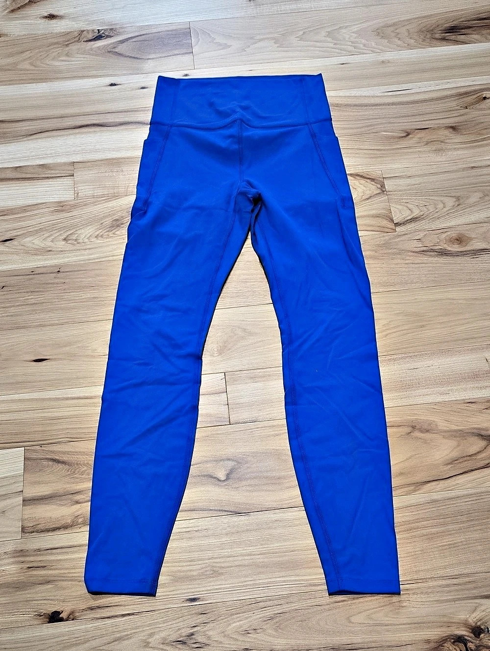 All In Motion Women'Small Everyday Soft Ultra High-Rise Pocketed Leggings Blue